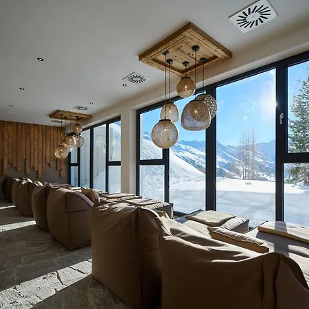 Отель Alpenhotel Laurin Хохгургль