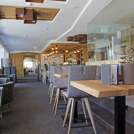 Alpenhotel Laurin 3*