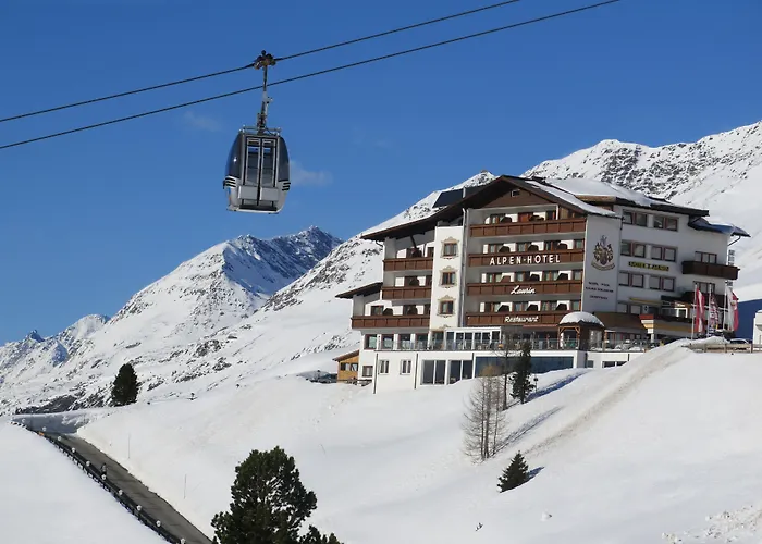 Отель Alpenhotel Laurin 3*