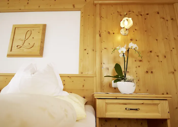 Отель Alpenhotel Laurin