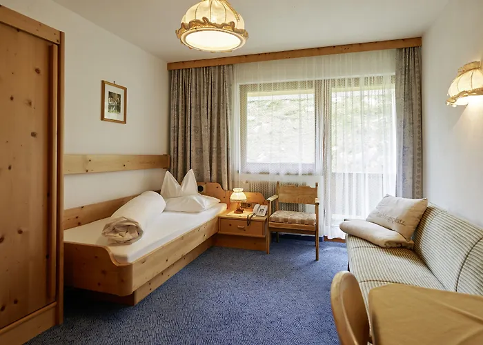 Отель Alpenhotel Laurin