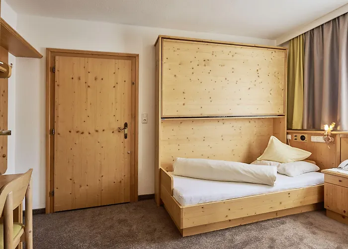 Alpenhotel Laurin Отель Хохгургль