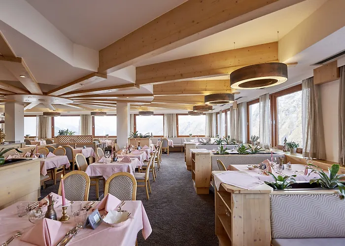 Отель Alpenhotel Laurin Хохгургль