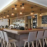 Отель Alpenhotel Laurin 3*