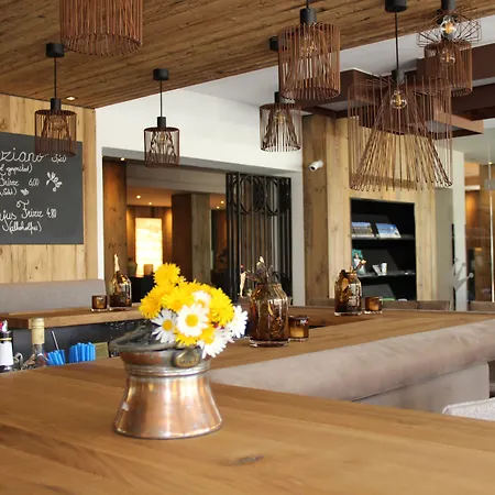 Alpenhotel Laurin Hotell