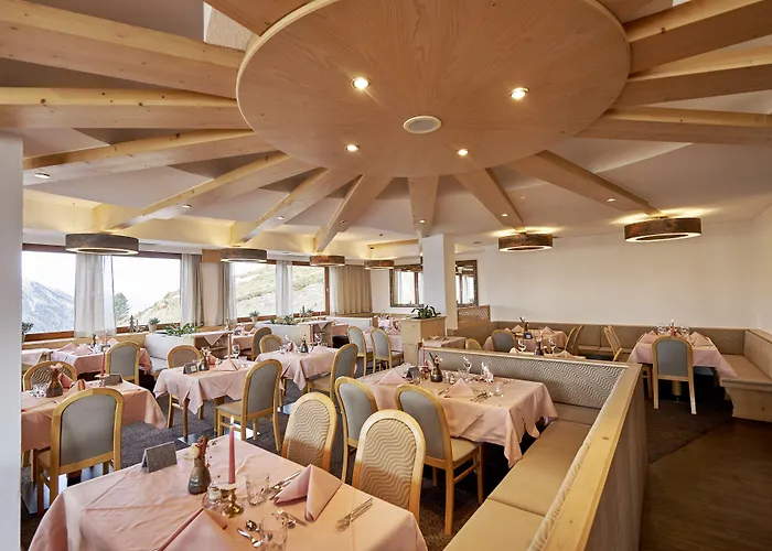 Alpenhotel Laurin فندق هوشغرغل